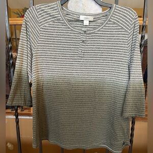 CJ Banks Olive green fading 3/4 Sleeve 3 Button Shirt